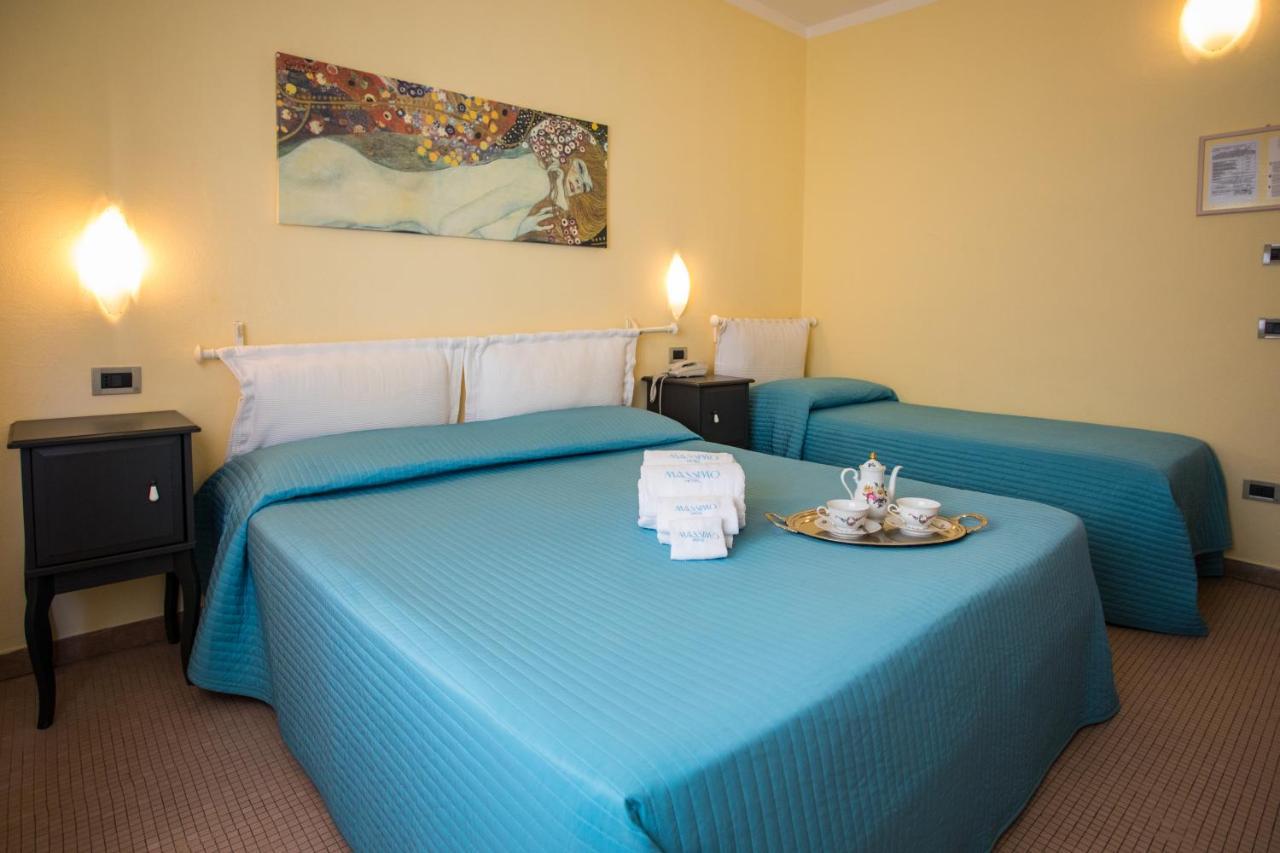 Hotel Massimo Marina di Cecina Esterno foto