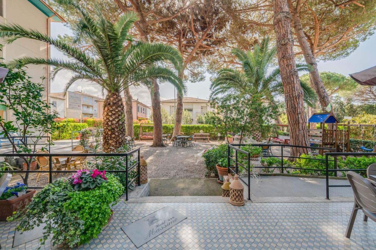 Hotel Massimo Marina di Cecina Esterno foto