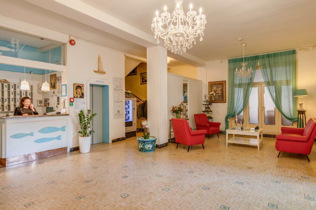 Hotel Massimo Marina di Cecina Esterno foto