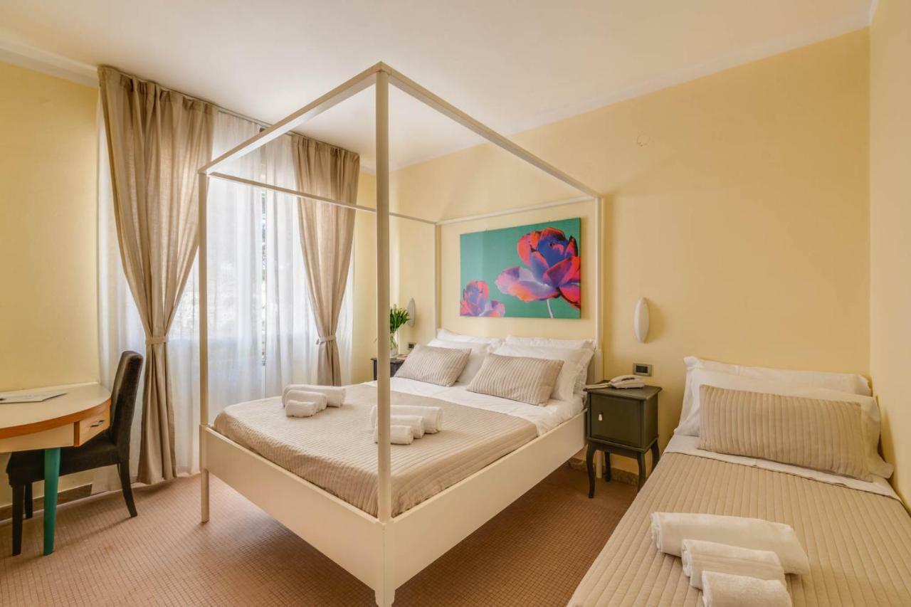 Hotel Massimo Marina di Cecina Esterno foto
