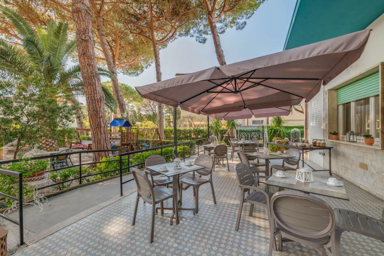 Hotel Massimo Marina di Cecina Esterno foto