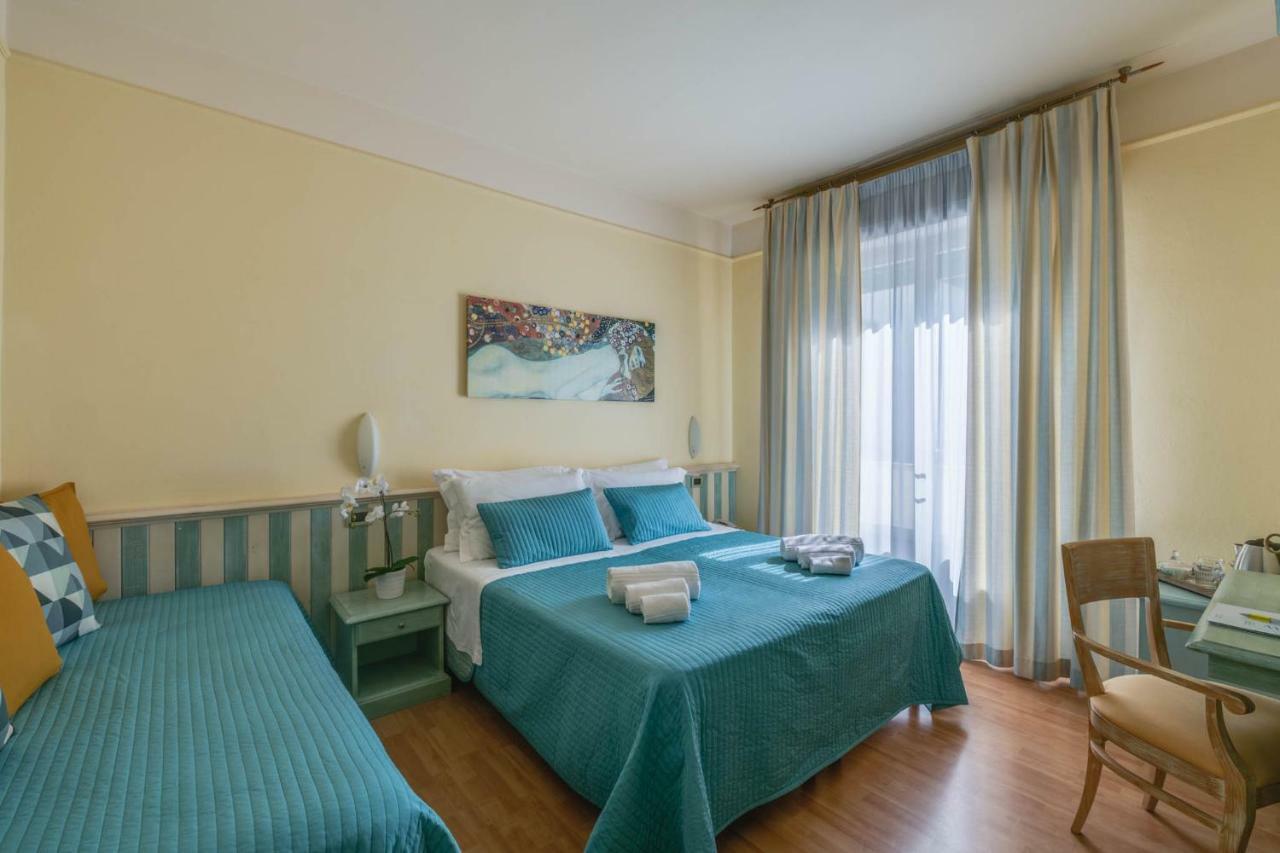 Hotel Massimo Marina di Cecina Esterno foto